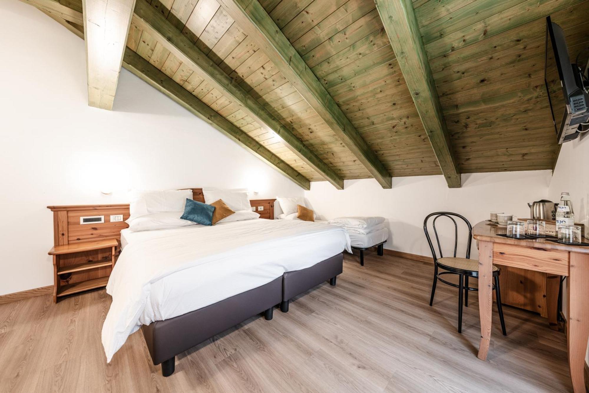 Hotel La Noria Commezzadura Luaran gambar